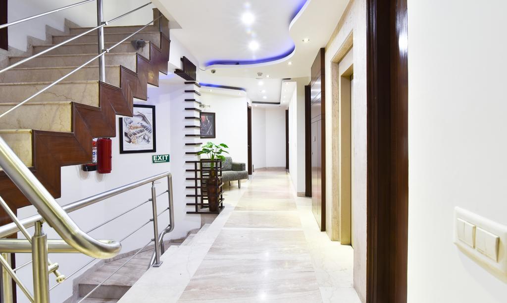 Treebo Trend Grd Inn Nowe Delhi Zewnętrze zdjęcie